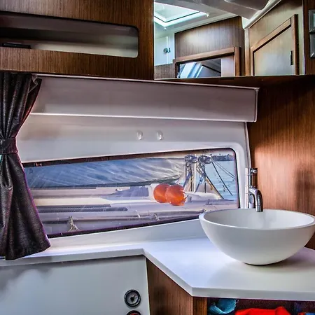 The Happy Bed&boat *